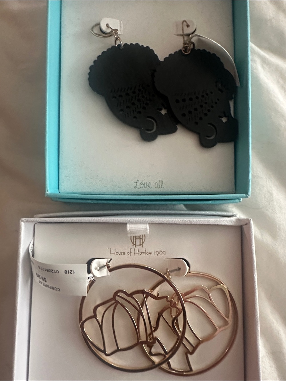 Set of 2 earrings